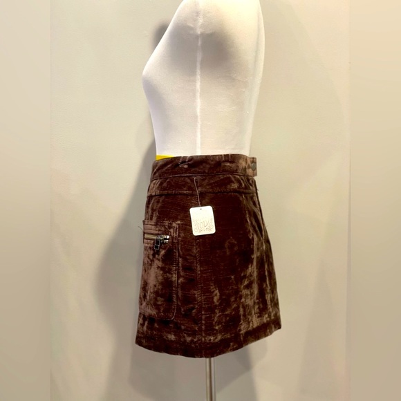 NWT FREE PEOPLE Suede Mini Skirt - Picture 3 of 4